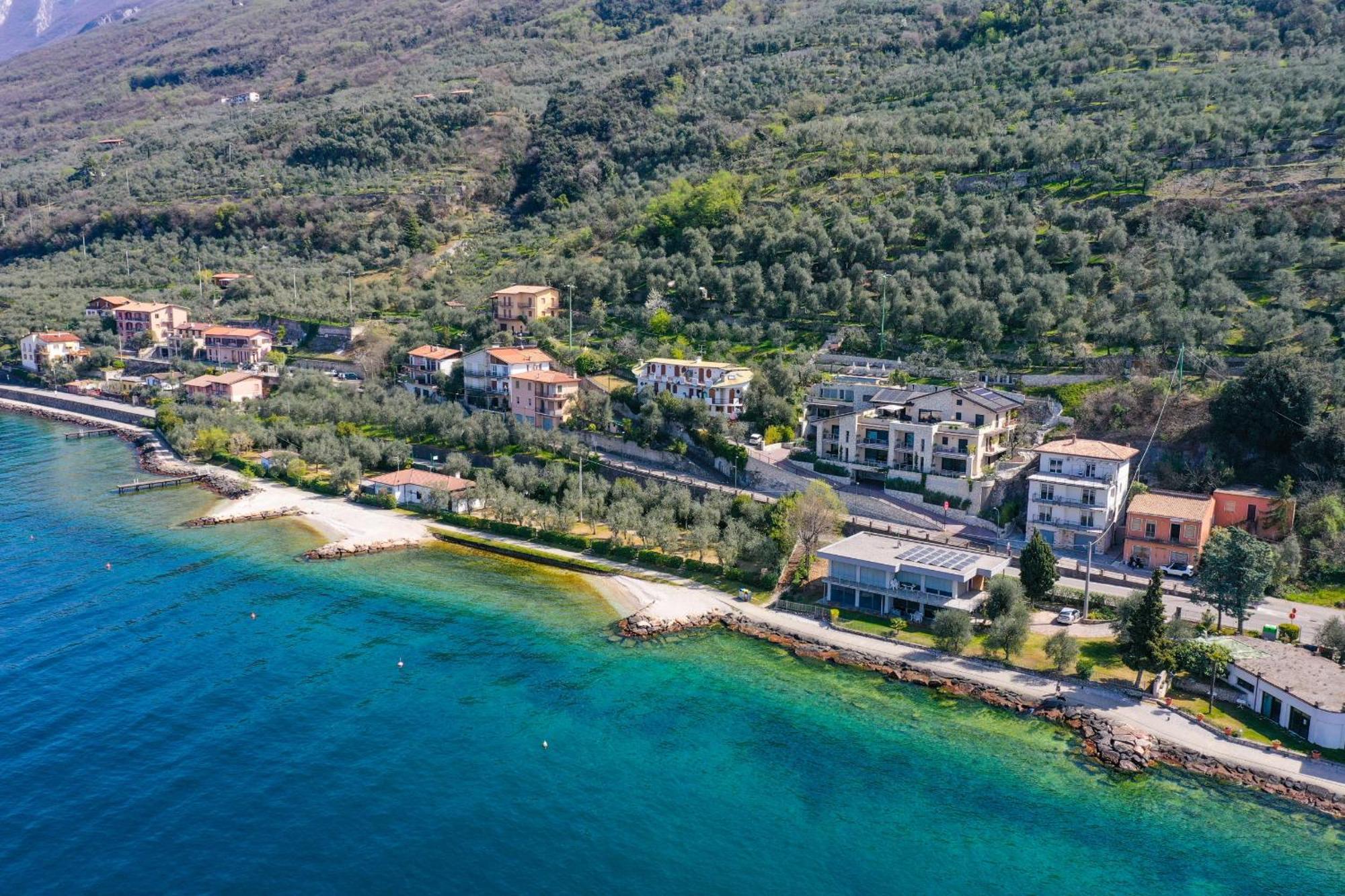 Studio Baldo - Brenzone Holiday Apartments Bagian luar foto