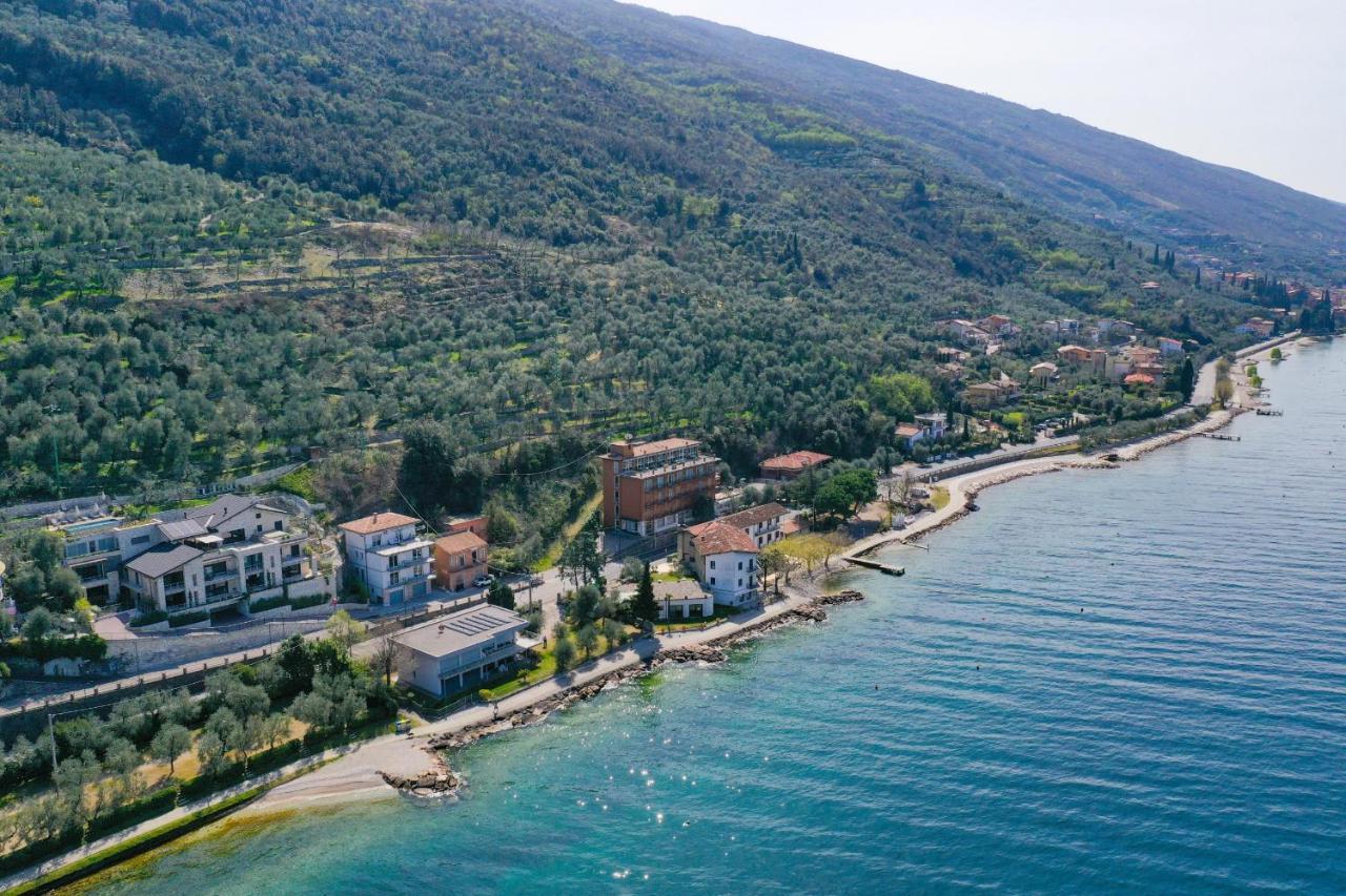 Studio Baldo - Brenzone Holiday Apartments Bagian luar foto