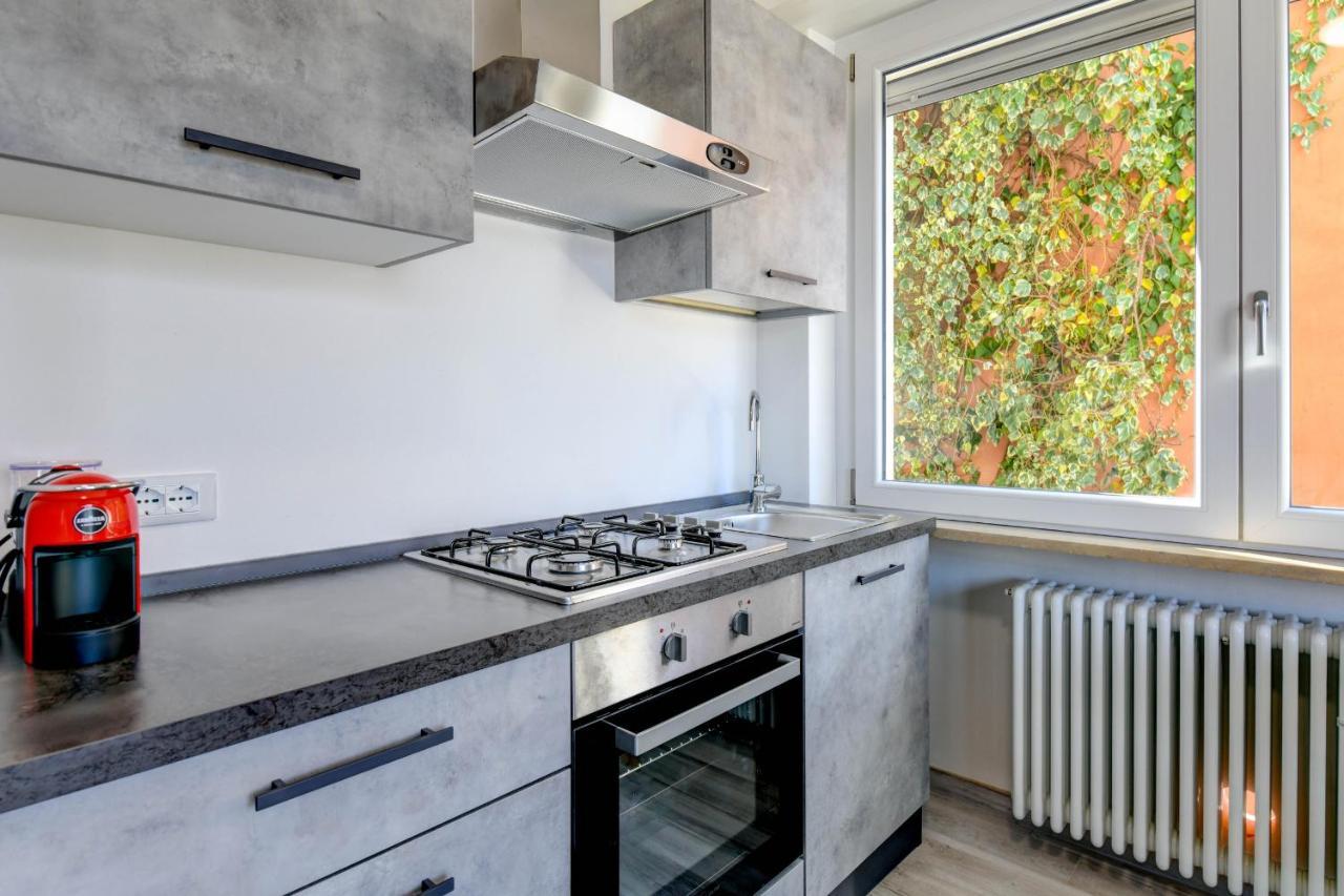 Studio Baldo - Brenzone Holiday Apartments Bagian luar foto